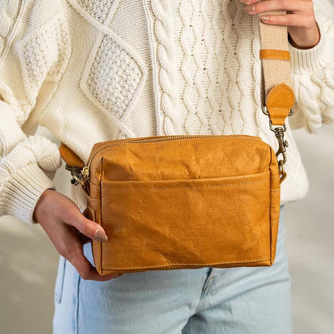 Uashmama Tracolla Crossbody Bag Large - Camel | Pre-Order 6 Weeks