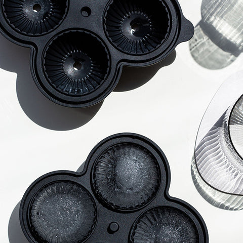 DESIGNSTUFF Sphere Riplet Ice Cube Tray Black